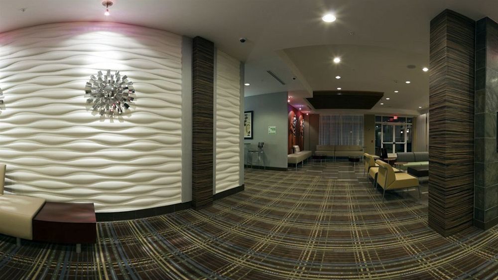 Holiday Inn Detroit Metro Airport By Ihg Romulus Exterior photo